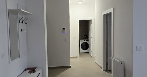 Center 3,Apartment