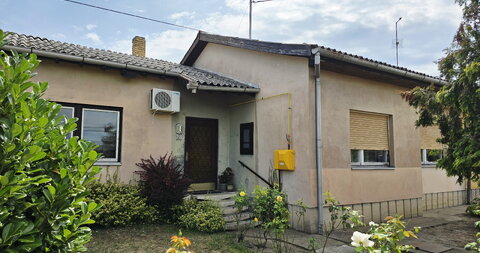 Mali Radanovac,Kuća