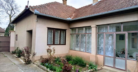 Stara Moravica,Kuća