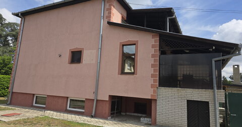Kertvaroš,Kuća
