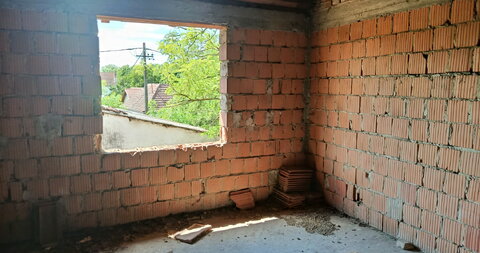 Peščara,Kuća