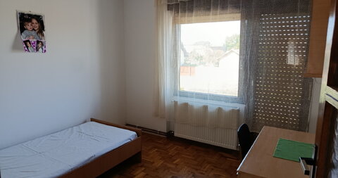 Feketić,Kuća