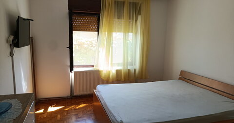Feketić,Kuća